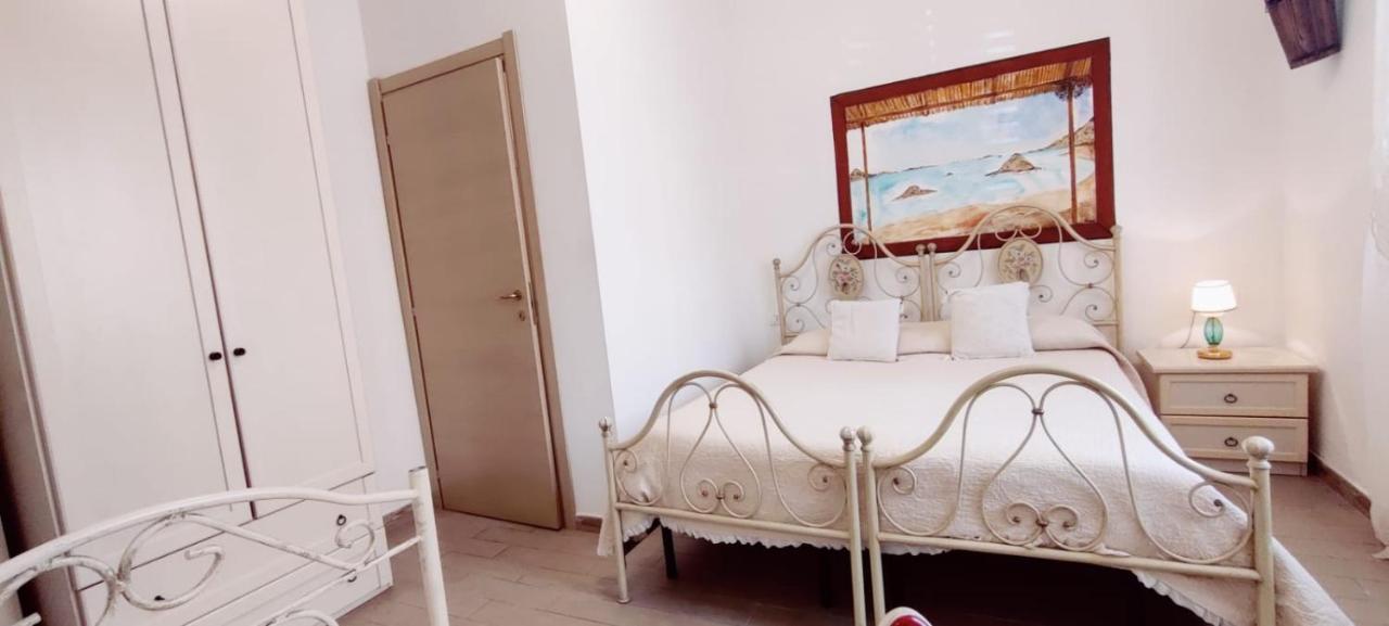 La Porta Sulla Costa Bed & Breakfast ซานปันตาเลโอ ภายนอก รูปภาพ