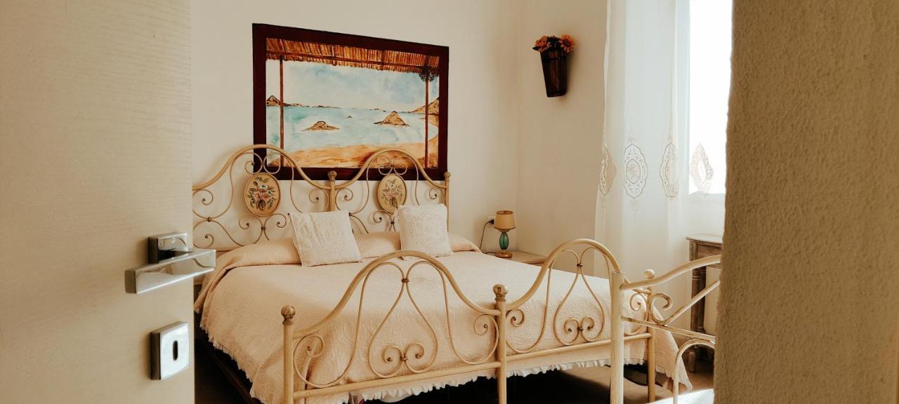 La Porta Sulla Costa Bed & Breakfast ซานปันตาเลโอ ภายนอก รูปภาพ