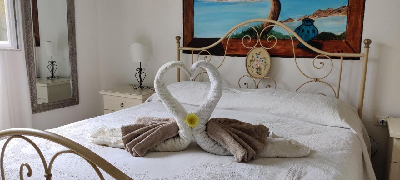 La Porta Sulla Costa Bed & Breakfast ซานปันตาเลโอ ภายนอก รูปภาพ